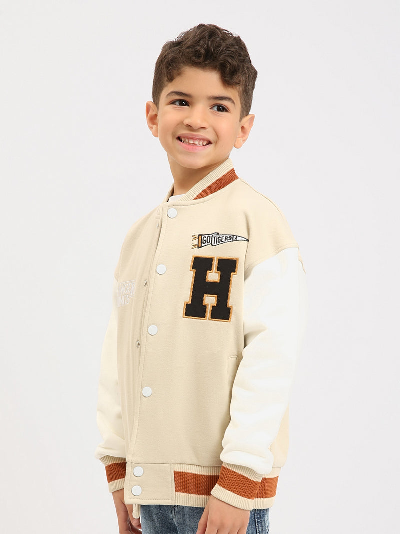 Veste teddy garçon à boutons-pression, style varsity, patchs “H” et finitions contrastées - SWS25WBNS76026MB1