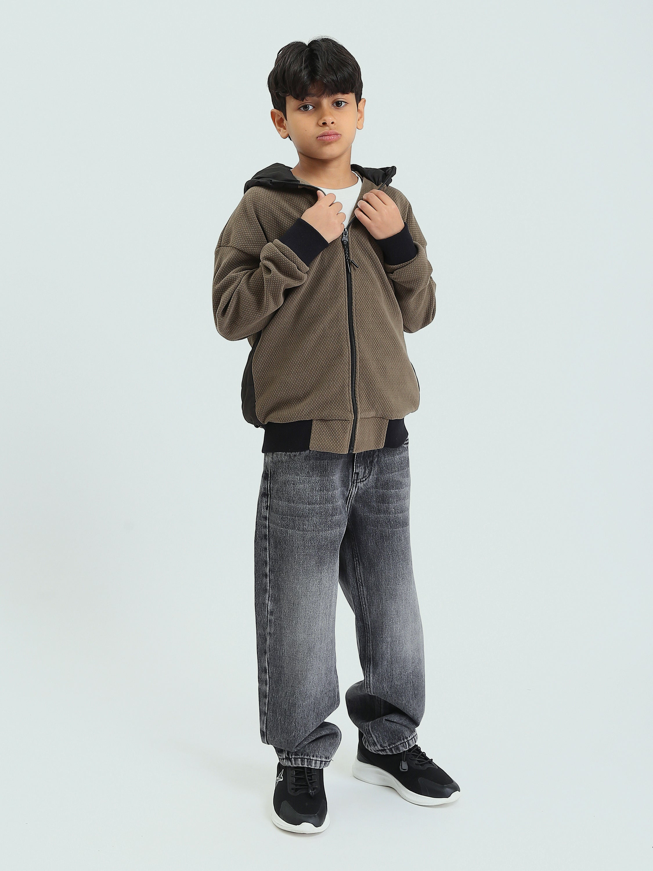 Sweat à capuche zippé garçon, texture relief, coloris olive avec détails noirs - SWS25WHNK26293TB1