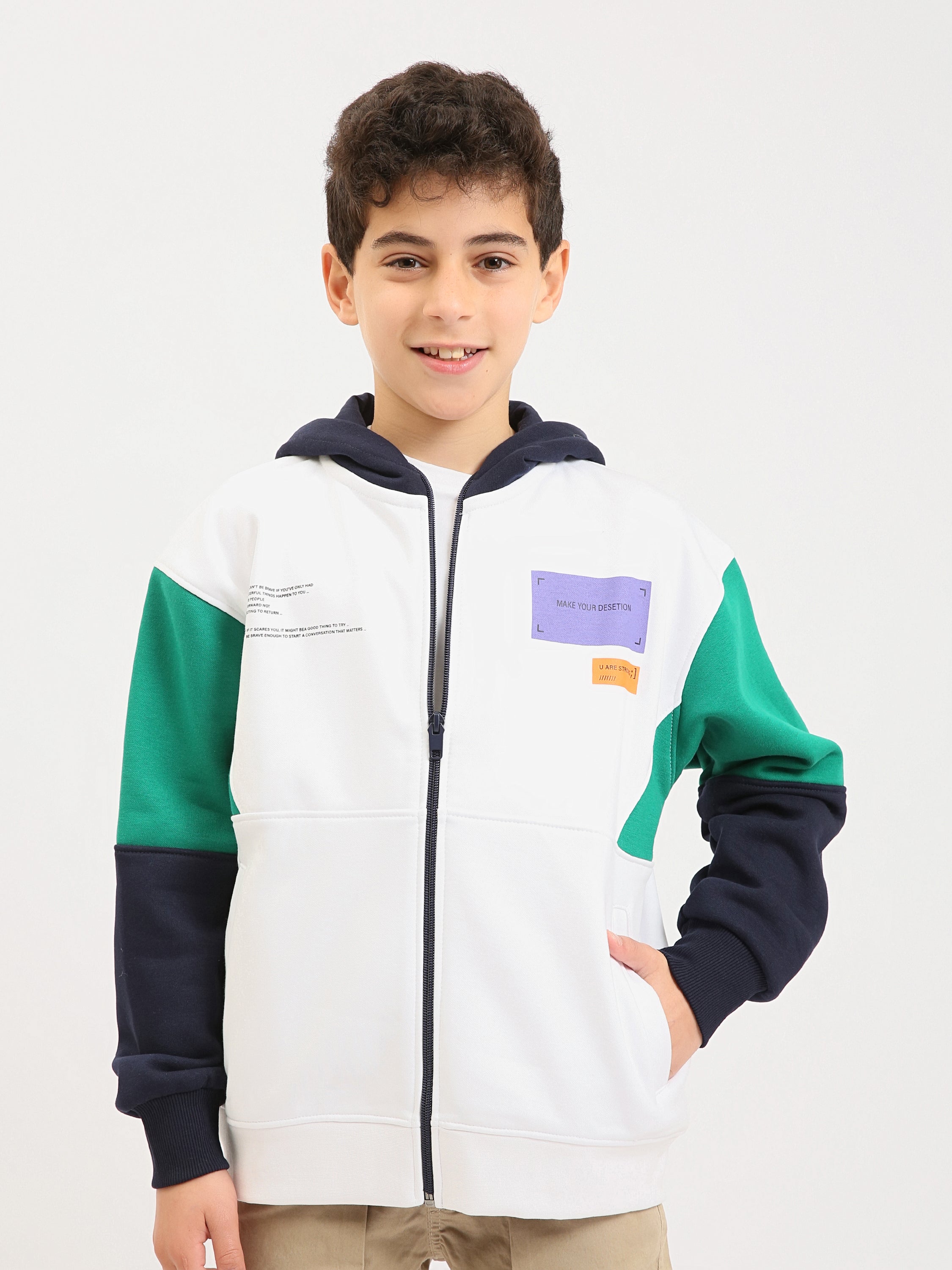 Sweat à capuche zippé garçon ado, bicolore blanc avec manches contrastées, poches et badges - SWS25WHNK76025MJ1