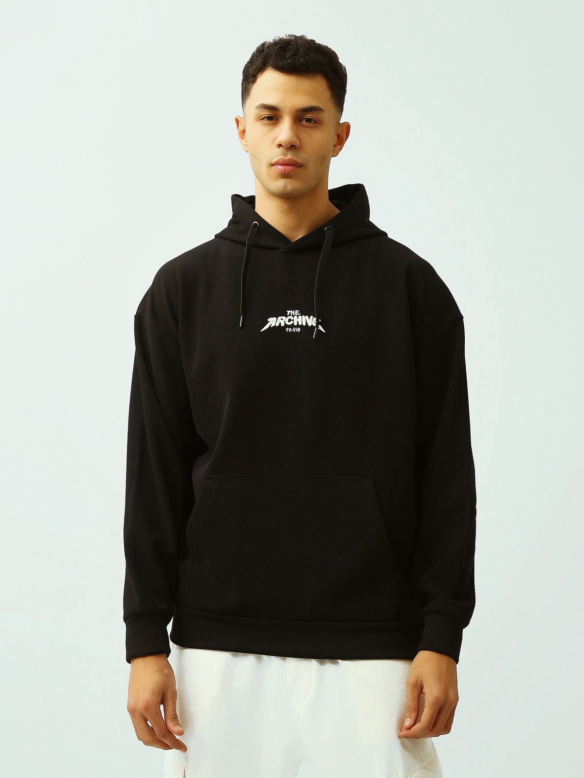 Sweat à Capuche Homme Noir Oversize avec Imprimé – Style Streetwear - SWS26WHEK26526TM1