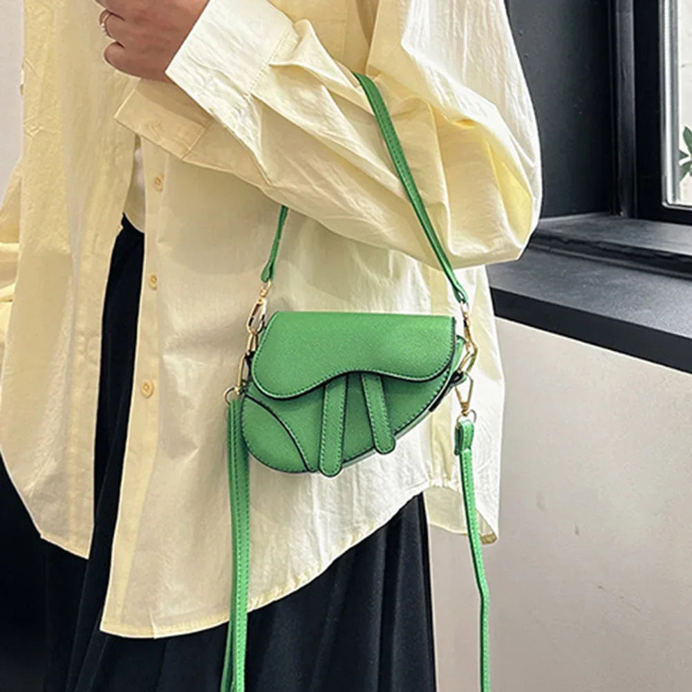 Sac à Main Femme Mini Selle – Sac Bandoulière Tendance avec Fermeture à Boucle et Zip - Justyol