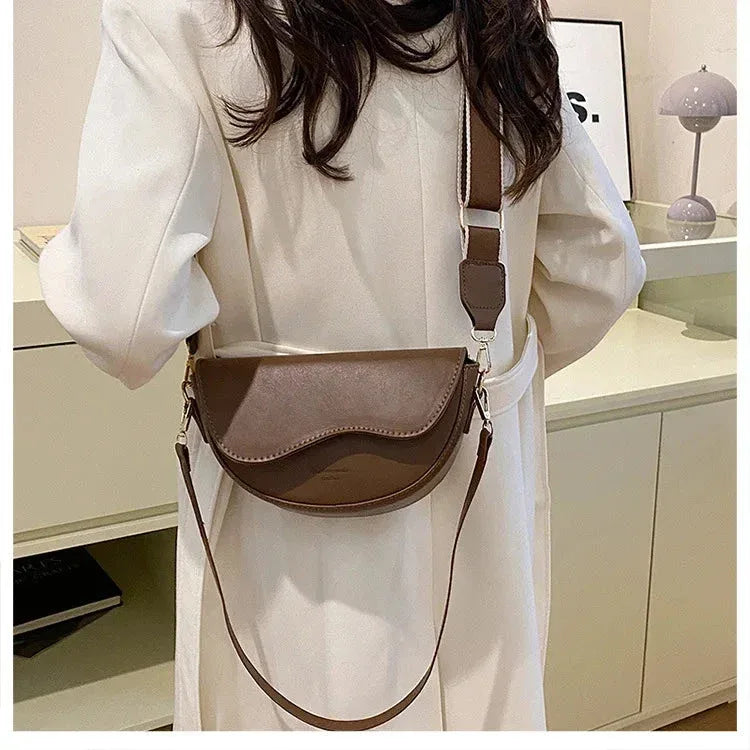 Sac à Main Femme Petit Sac Armpit en Cuir PU – Sac Bandoulière Chaîne Tendance pour l'Été