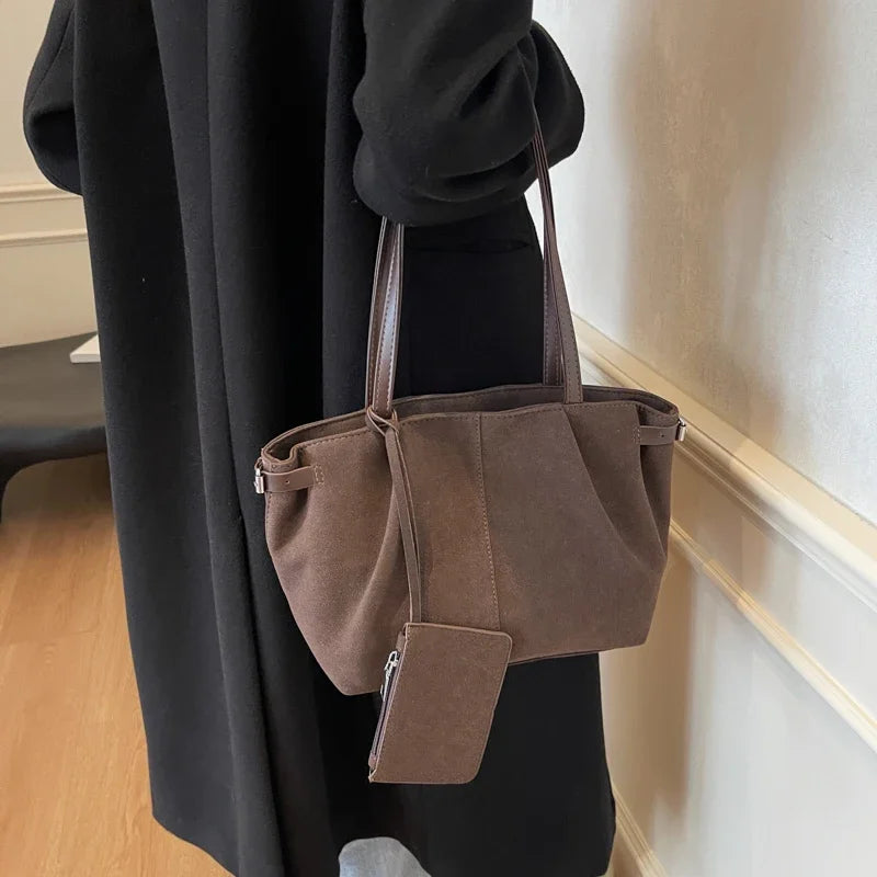 Sac à Main Femme – Sac Souple en Daim avec Fermeture Éclair et Poche Intérieure