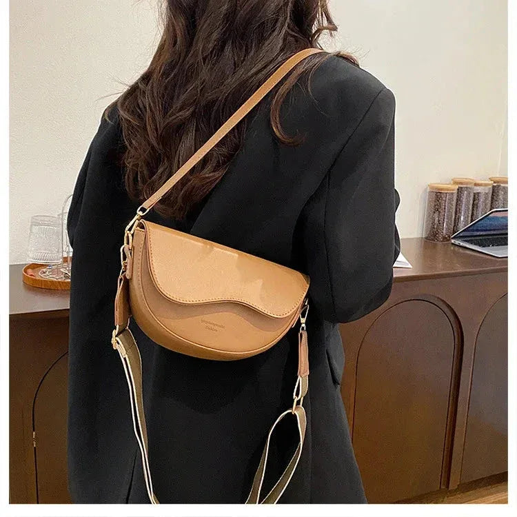 Sac à Main Femme Petit Sac Armpit en Cuir PU – Sac Bandoulière Chaîne Tendance pour l'Été