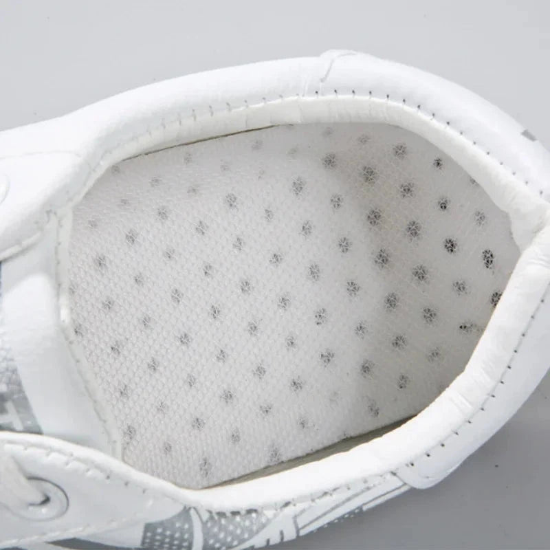 Men's Sneakers White Casual Shoes Lightweight Breathable Flats Fashion Lace-up Vulcanized Shoes Non Slip Outdoor Men Shoes Tenis MU Group