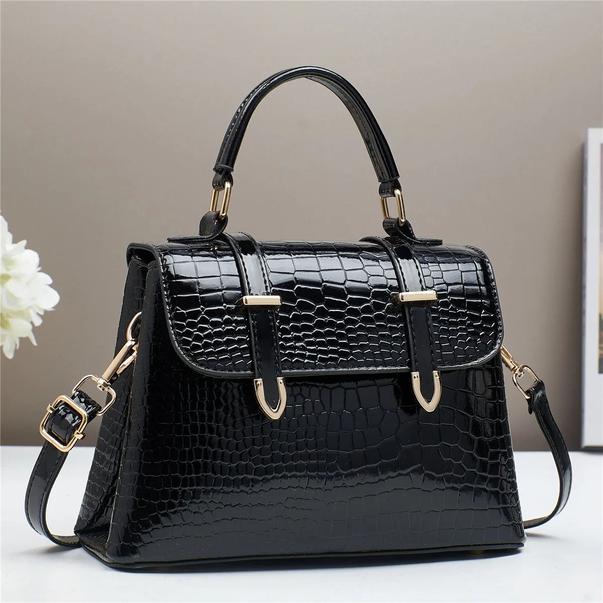 Sac à Main Femme de Luxe en Cuir Verni Embossé Crocodile – Sac Bandoulière Élégant