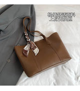 Women's bag New summer black handbag large capacity shoulder bag niche commuter woman bag Tote bag MU Group