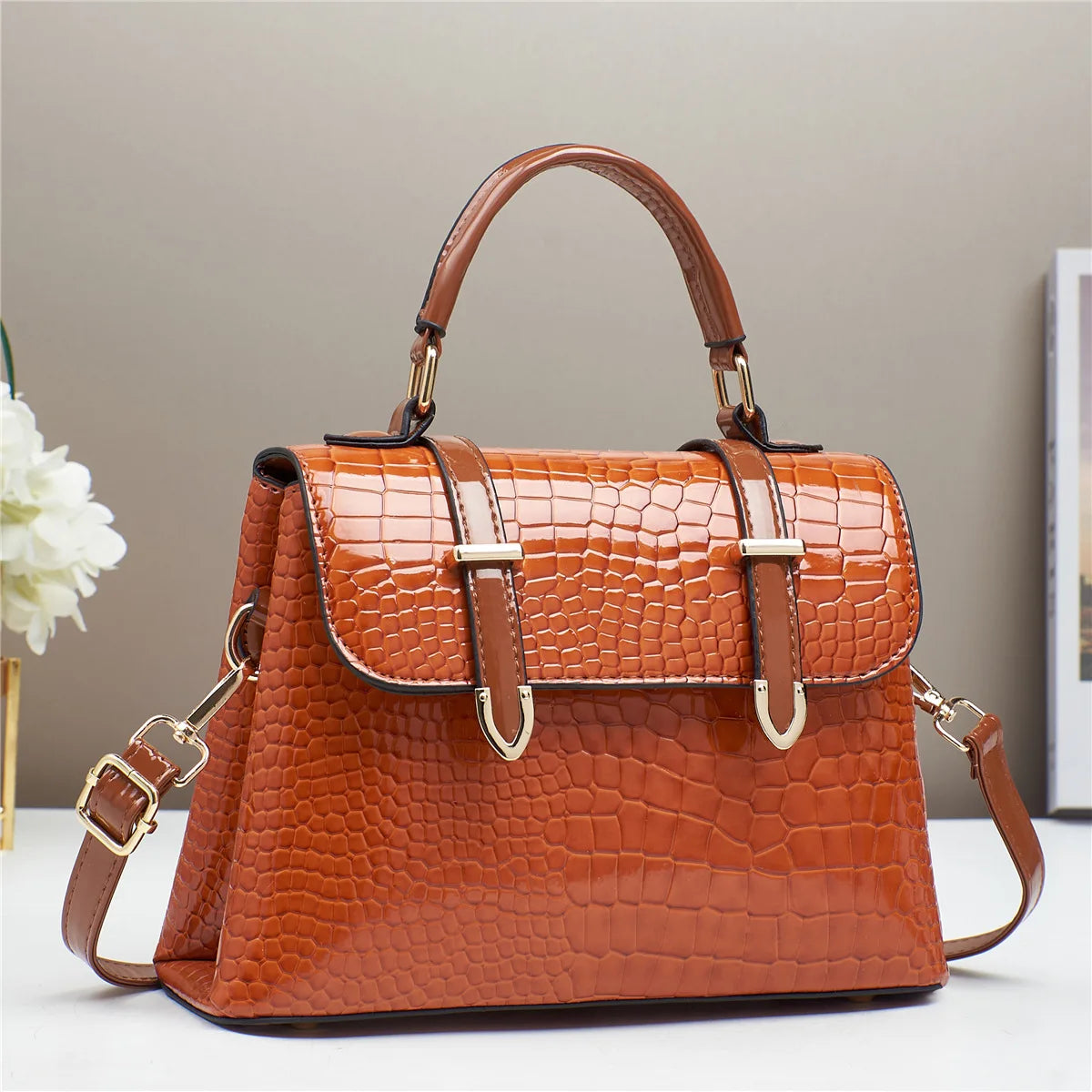 Sac à Main Femme de Luxe en Cuir Verni Embossé Crocodile – Sac Bandoulière Élégant