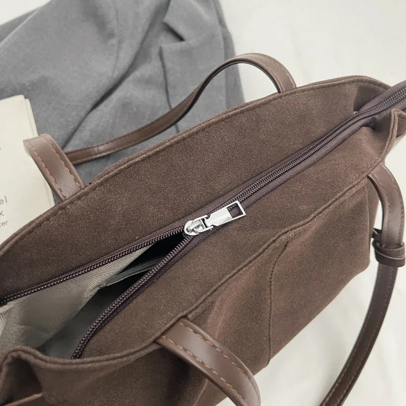 Sac à Main Femme – Sac Souple en Daim avec Fermeture Éclair et Poche Intérieure