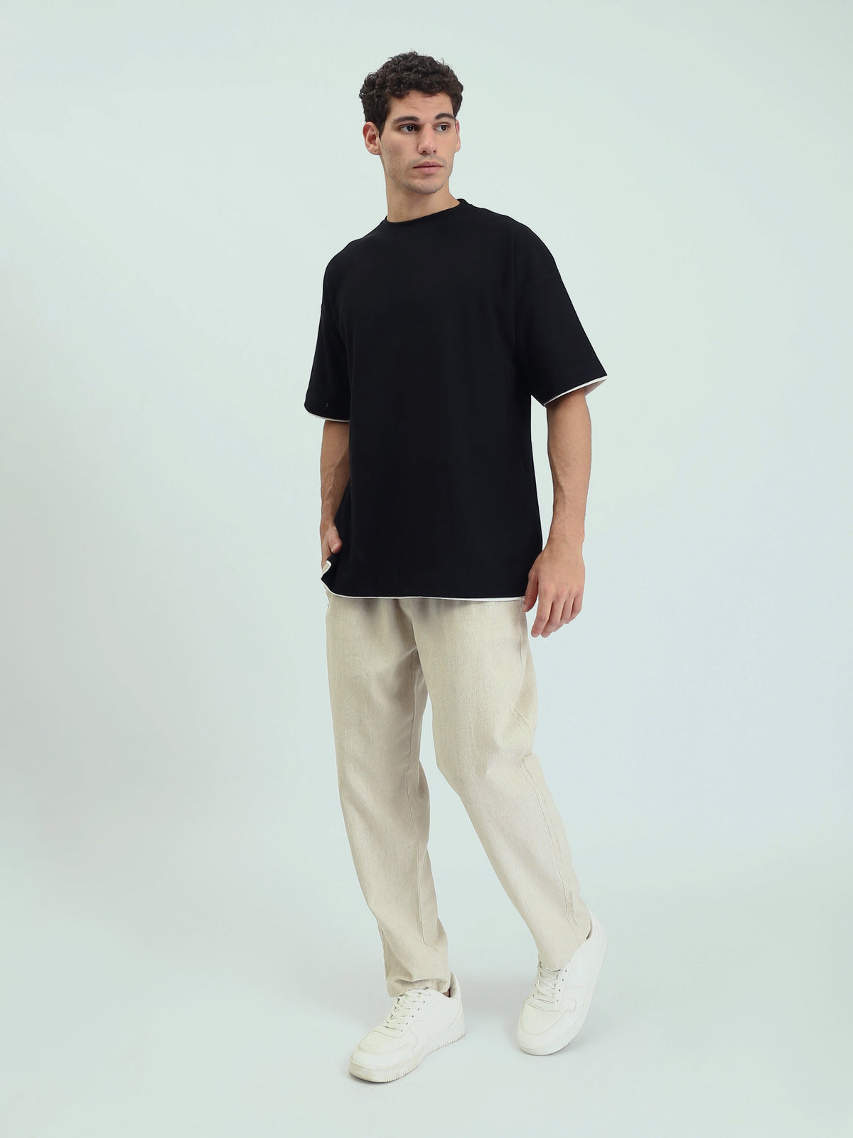 Pantalon homme en tissu au design moderne avec ceinture ajustable – TRO25SLKR23589TM1