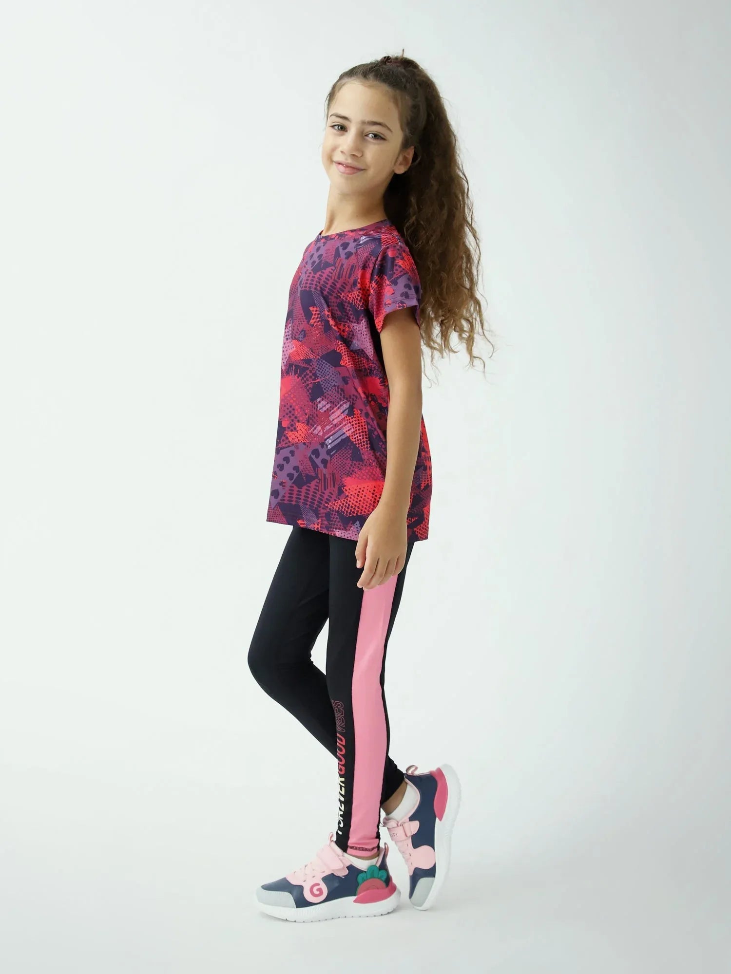T-shirt ado fille à manches courtes, imprimé all-over étoiles & motifs – TSH24SARR71081MR1 - Justyol