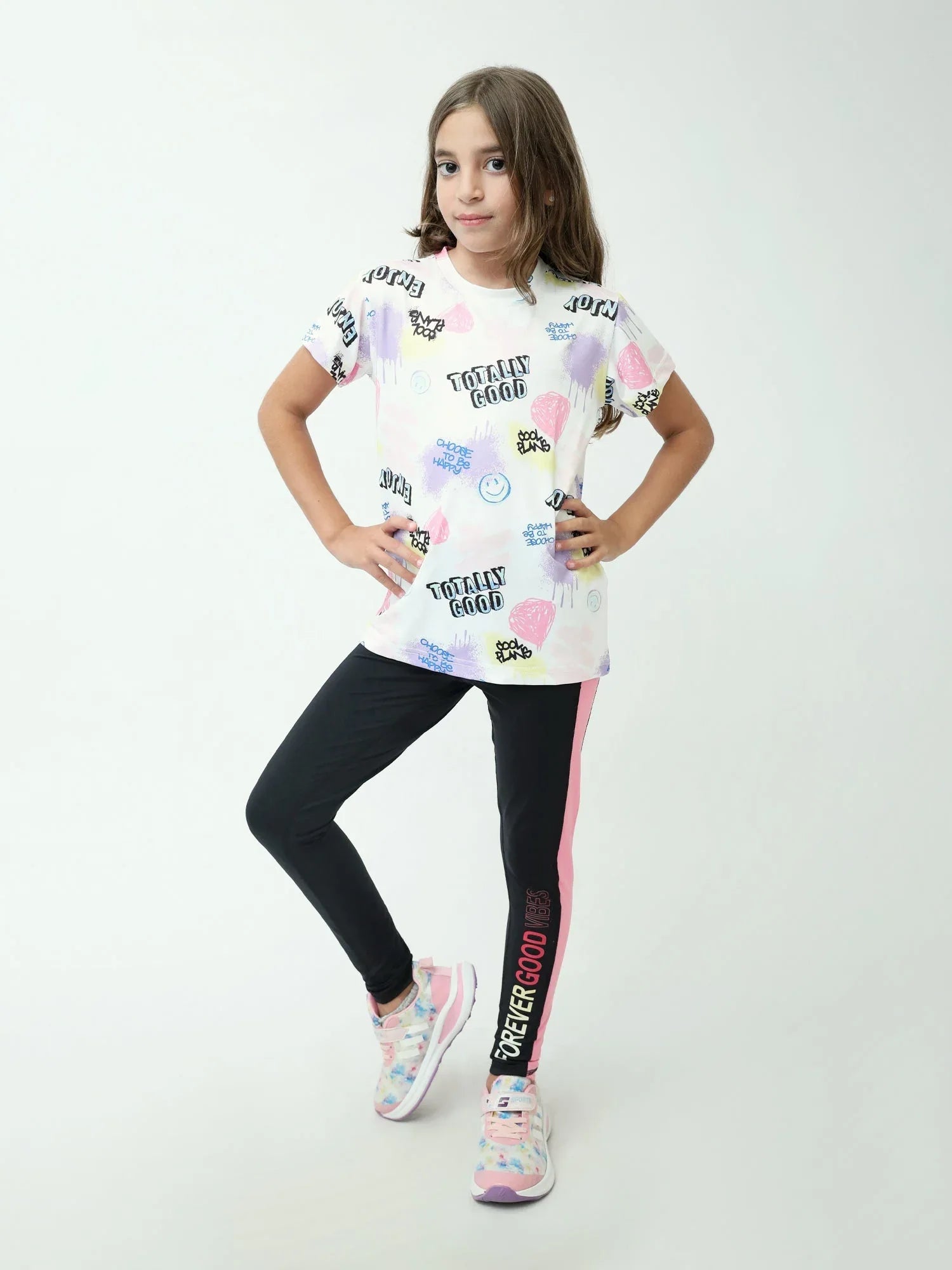 T-shirt fille à manches courtes, imprimé all-over Totally Good – TSH24SARR71085MG1 - Justyol