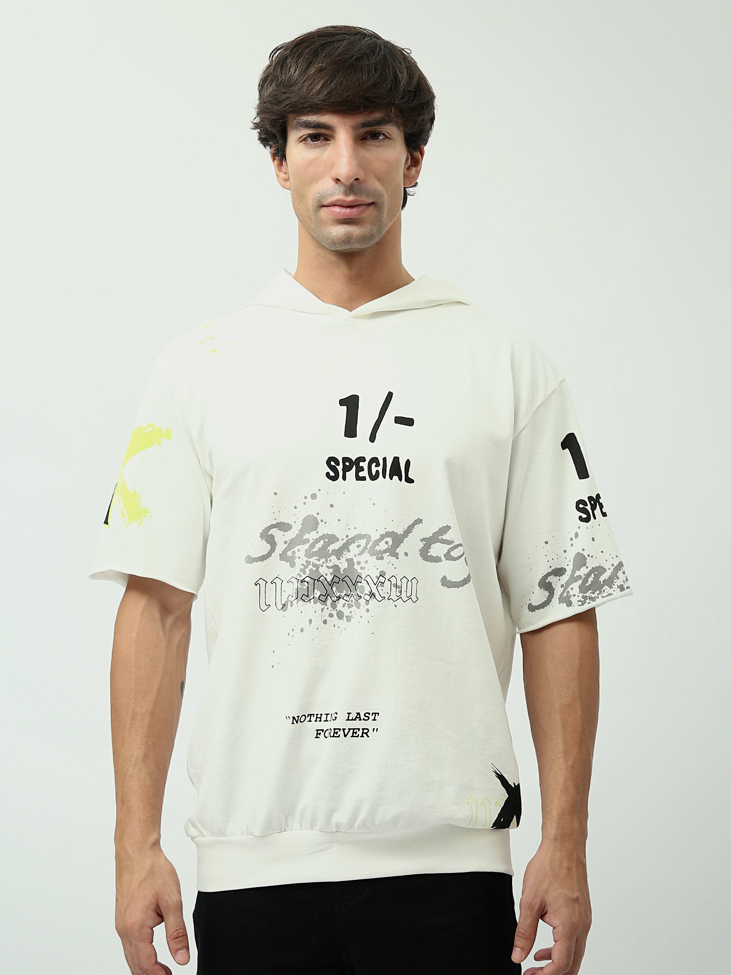 T-shirt Homme Oversize à Capuche avec Imprimés Graphiques – TSH24SPRO20140TM1