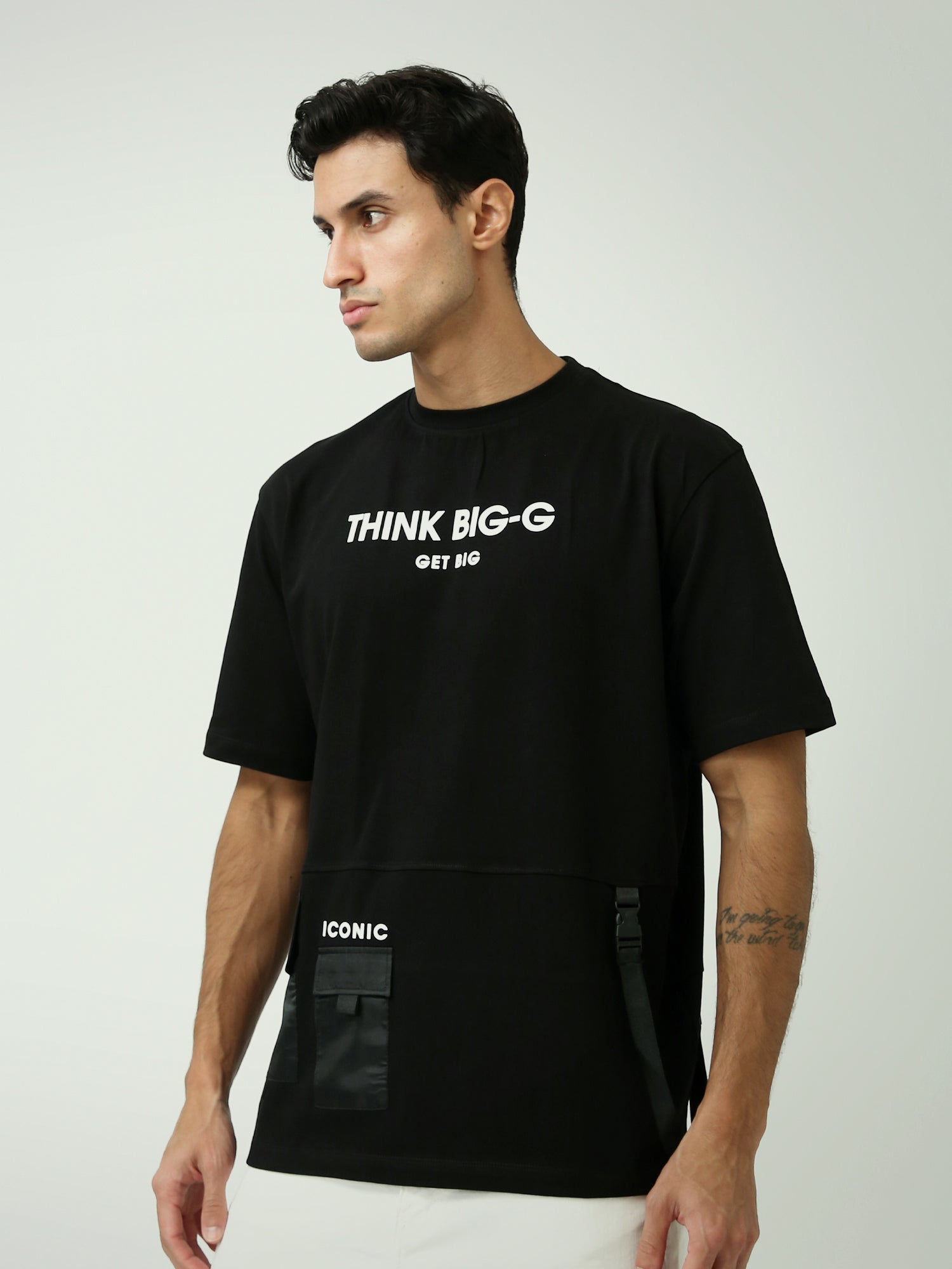 T-shirt Homme Oversized Fit – Imprimé ‘ICONIC’ en Noir – TSH24SPRO20145TM1