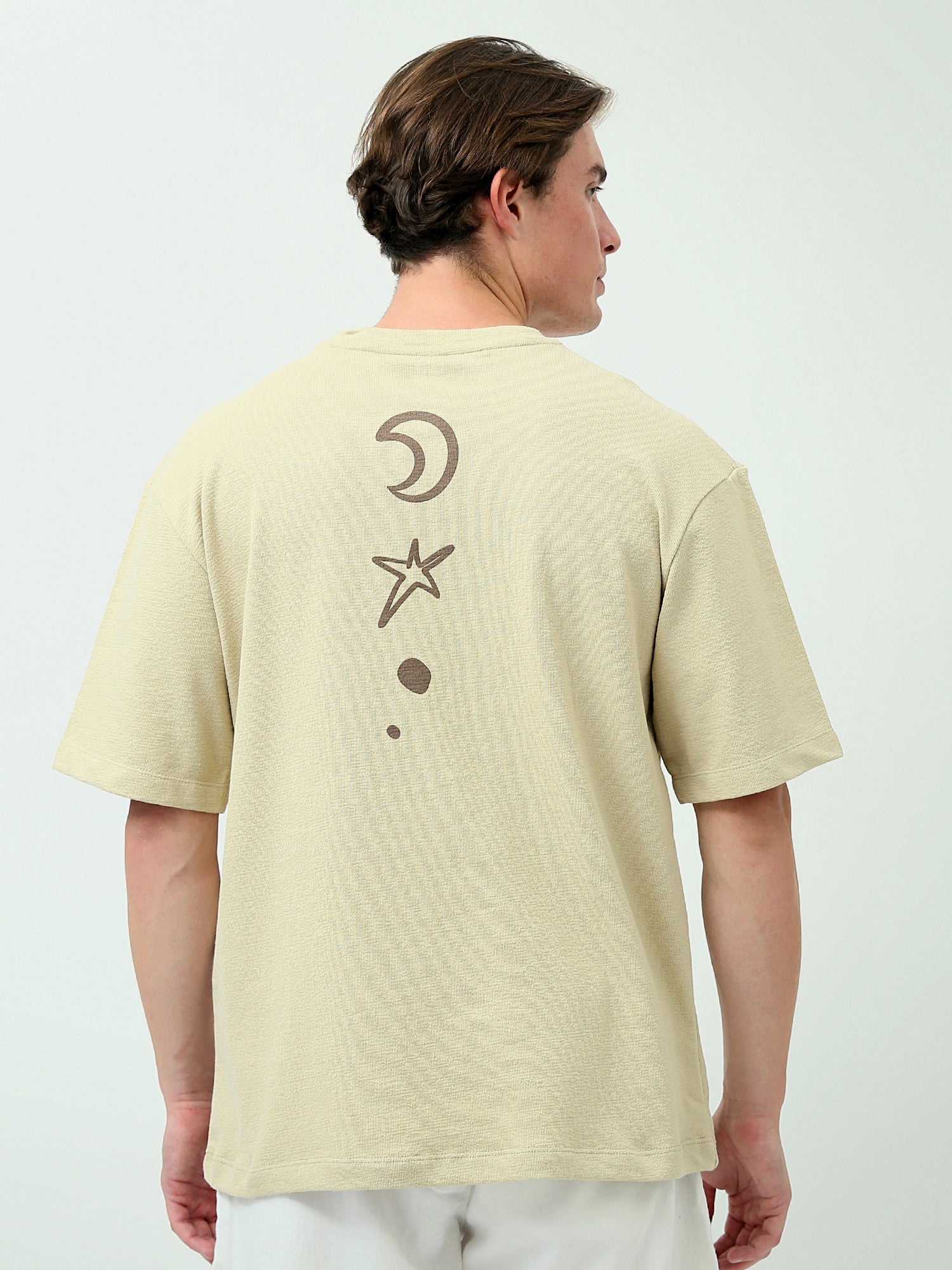 تيشيرت رجالي بتصميم عصري وطبعة مميزة - TSH24SPRO20993TM1