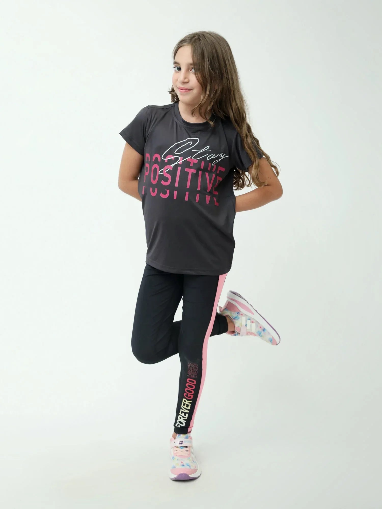 T-shirt fille à manches courtes, message Stay Positive – TSH24SPRR71089MG1 - Justyol