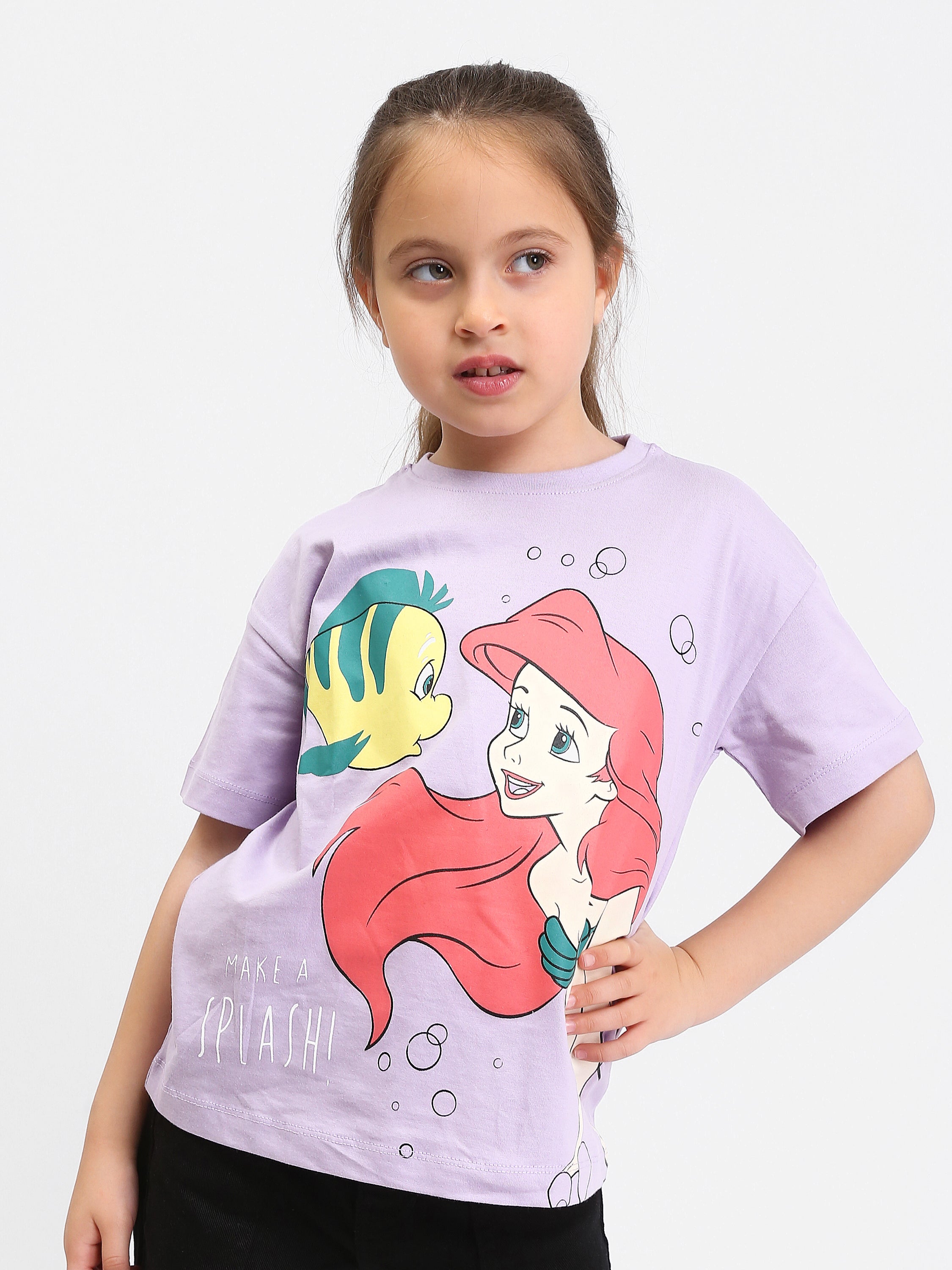 T-shirt Enfant "Ariel et Poisson" - Disney, Disponible en Violet et Jaune - TSH24SPRS70902MG1