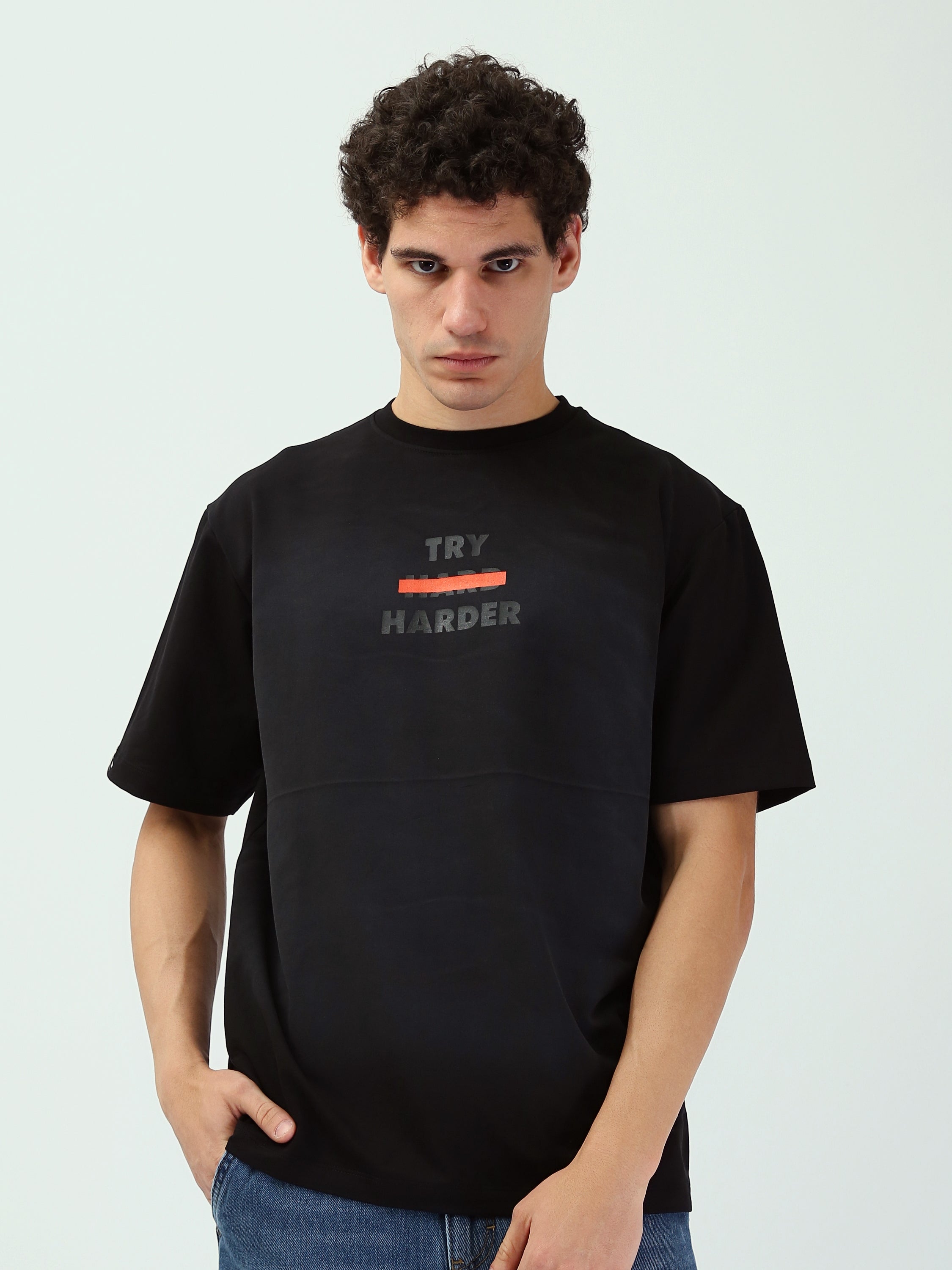 T-shirt noir homme avec imprimé "TRY HARDER" – Style sportif et motivant - TSH25SBRS20527TM1