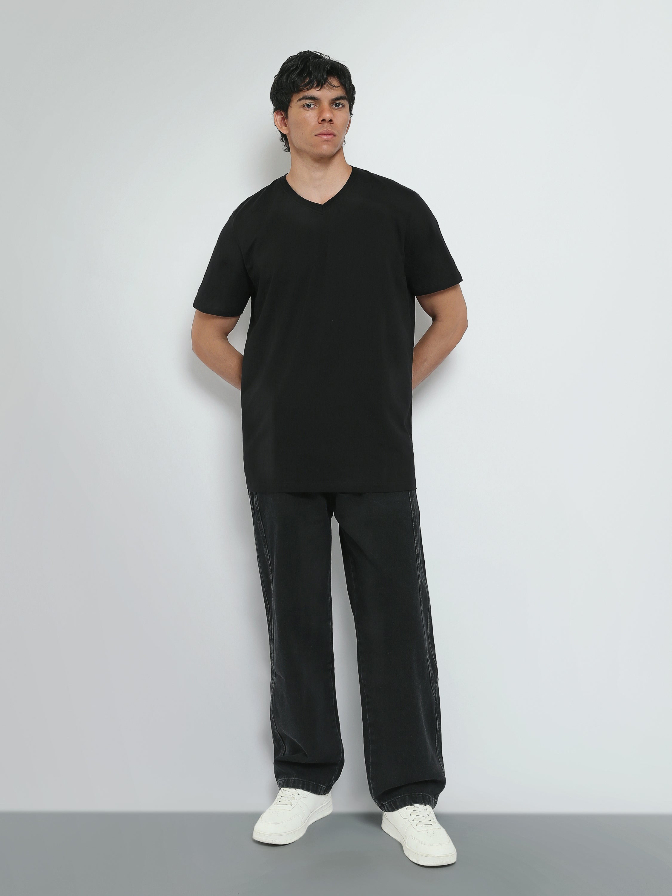 T-shirt Homme Basique à Col V et Manches Courtes - TSH25SBVS20557TM1