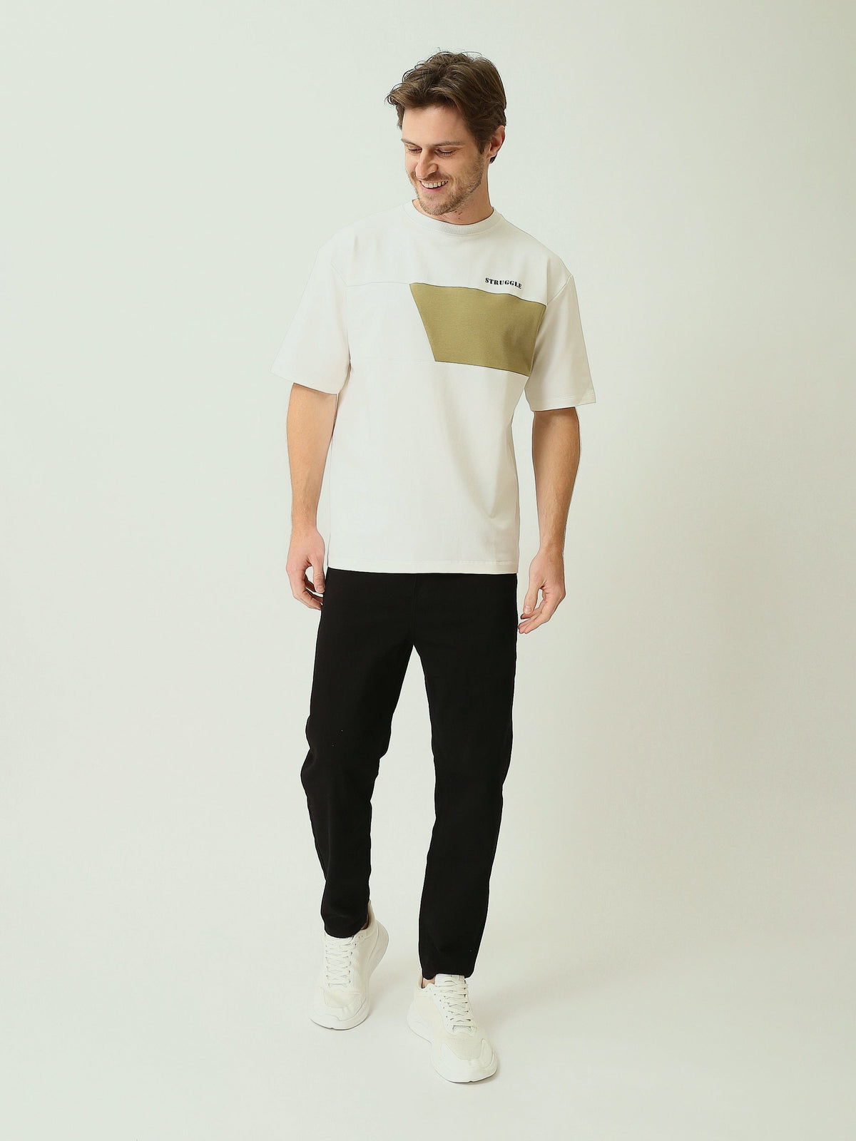 T-Shirt Homme Oversize à Empiècement Graphique - TSH25SCRO20431TM1