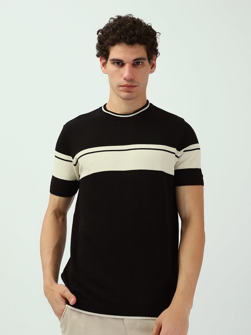 Pull Homme à Manches Courtes en Maille Fine à Rayures Contrastées - TSH25SKRS20372TM1