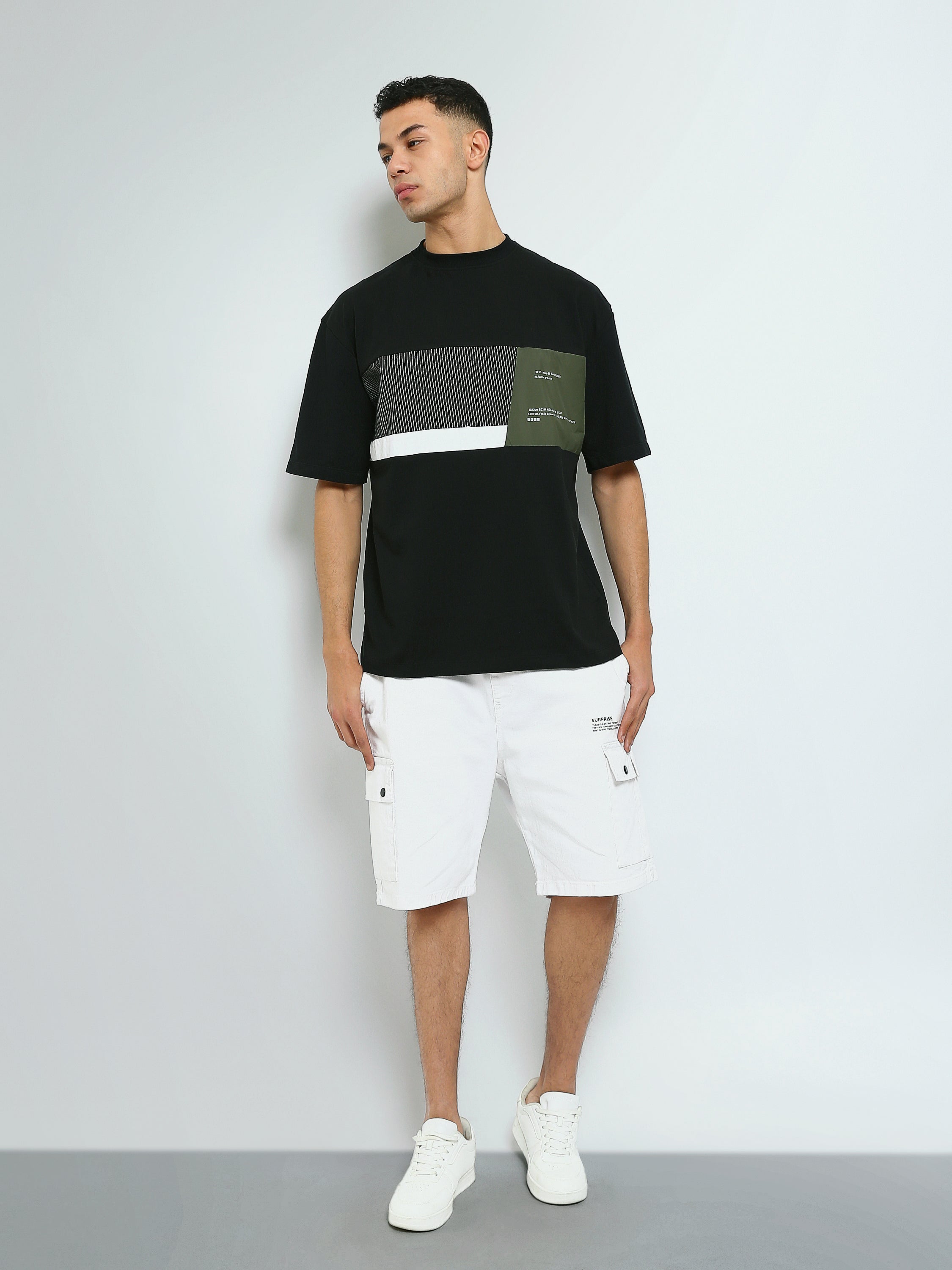 T-shirt Homme Oversize à Empiècements Graphiques - TSH25SPRO20433TM1