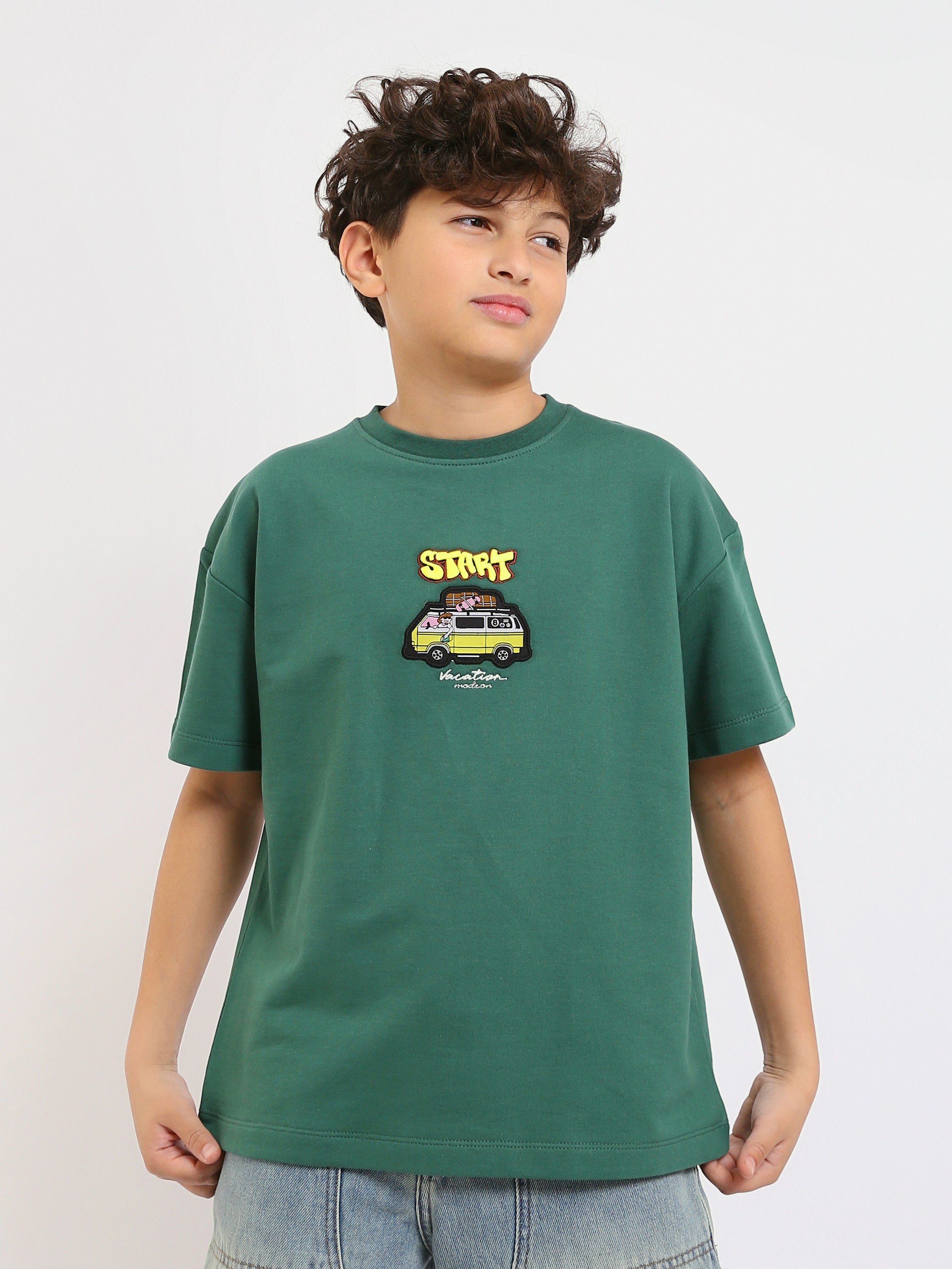 T-shirt Garçon Vert "Start" – Style Décontracté avec Broderie Voiture - TSH25SPRO20445TB1