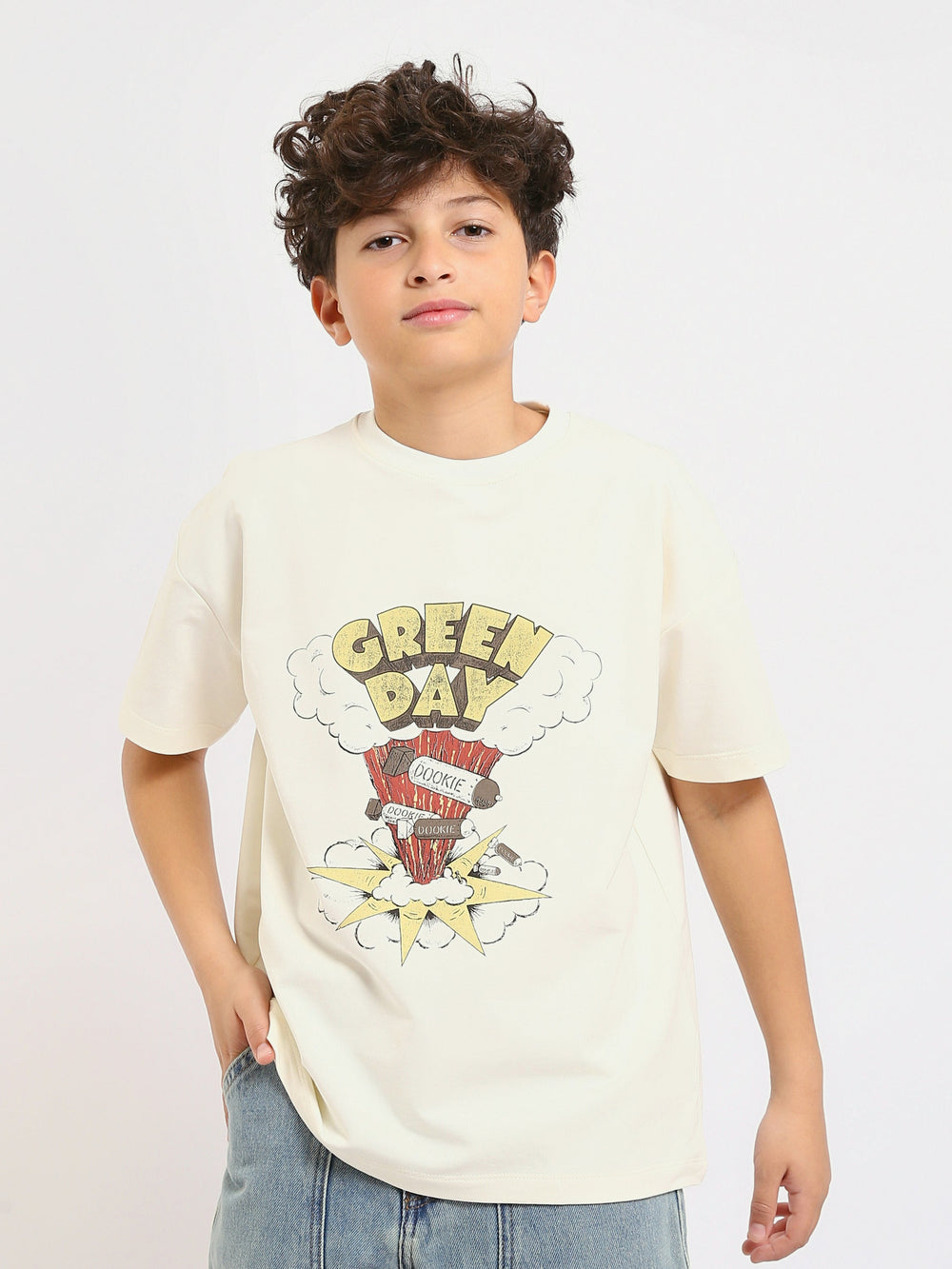 T-shirt off-white garçon avec imprimé "GREEN DAY" – Style dynamique et créatif - TSH25SPRO32701TB1