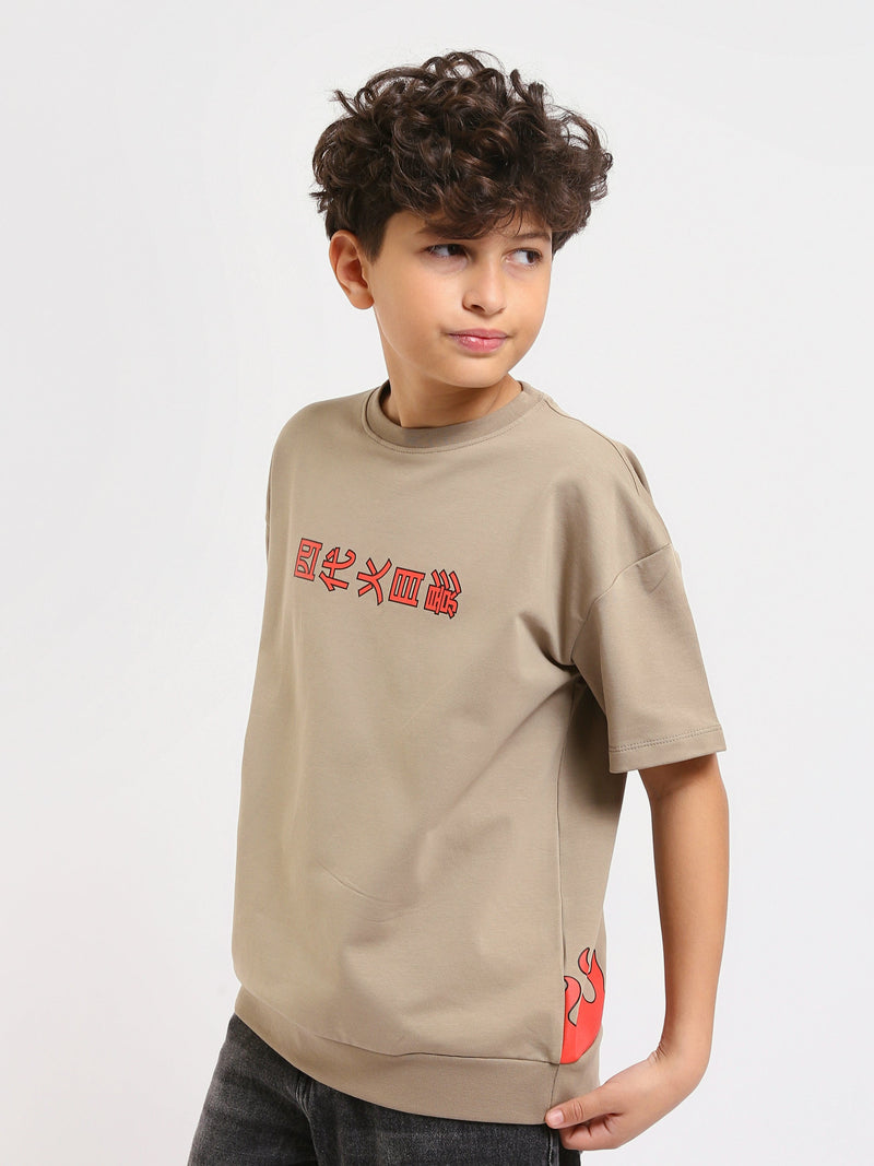 T-shirt Kaki enfant avec imprimé "Flames" et caractères chinois – Style moderne et audacieux - TSH25SPRO32729TB1
