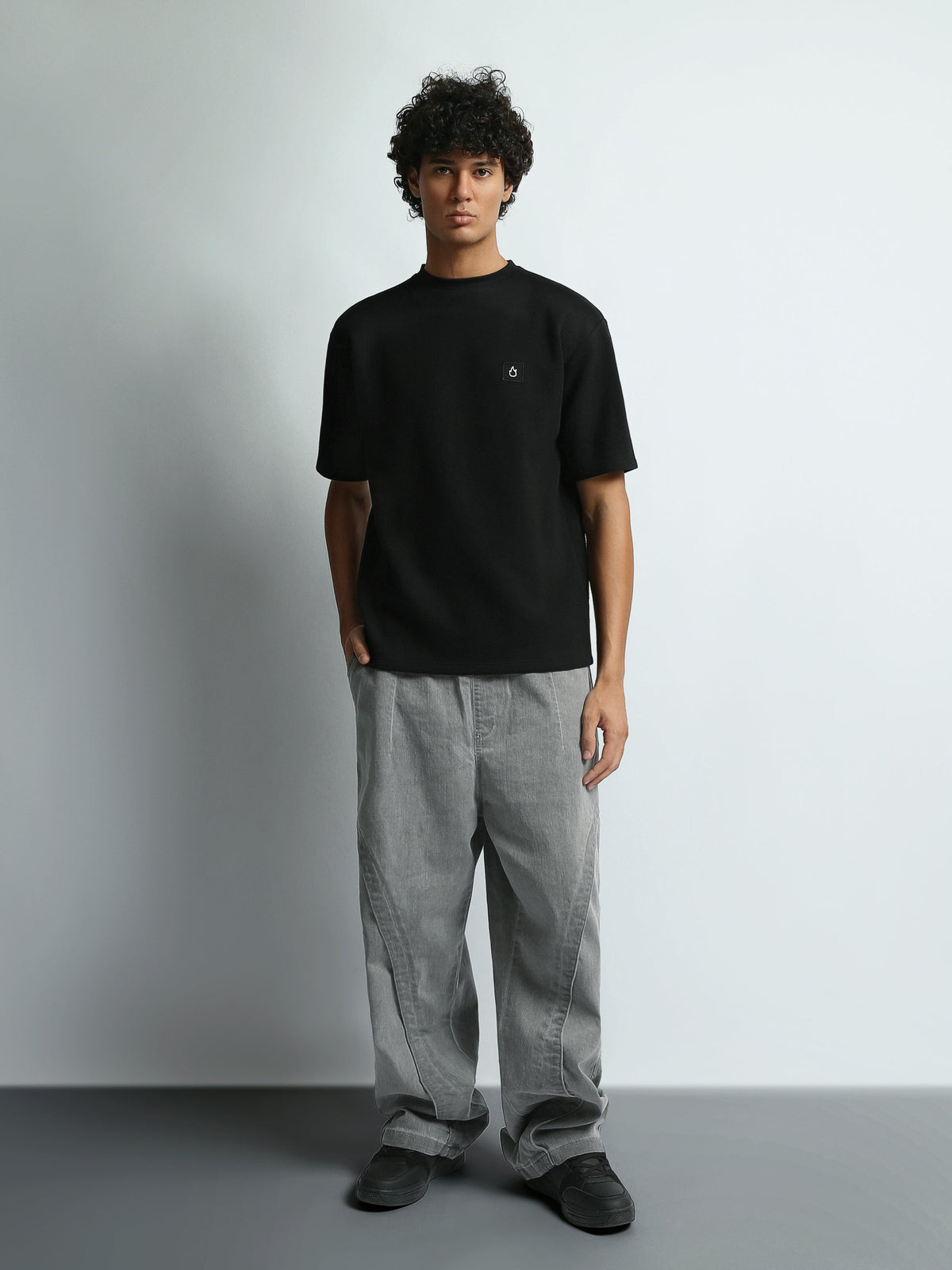 T-Shirt Homme Oversize Basique avec Petit Logo Brodé - TSH26SBRO20070TM1
