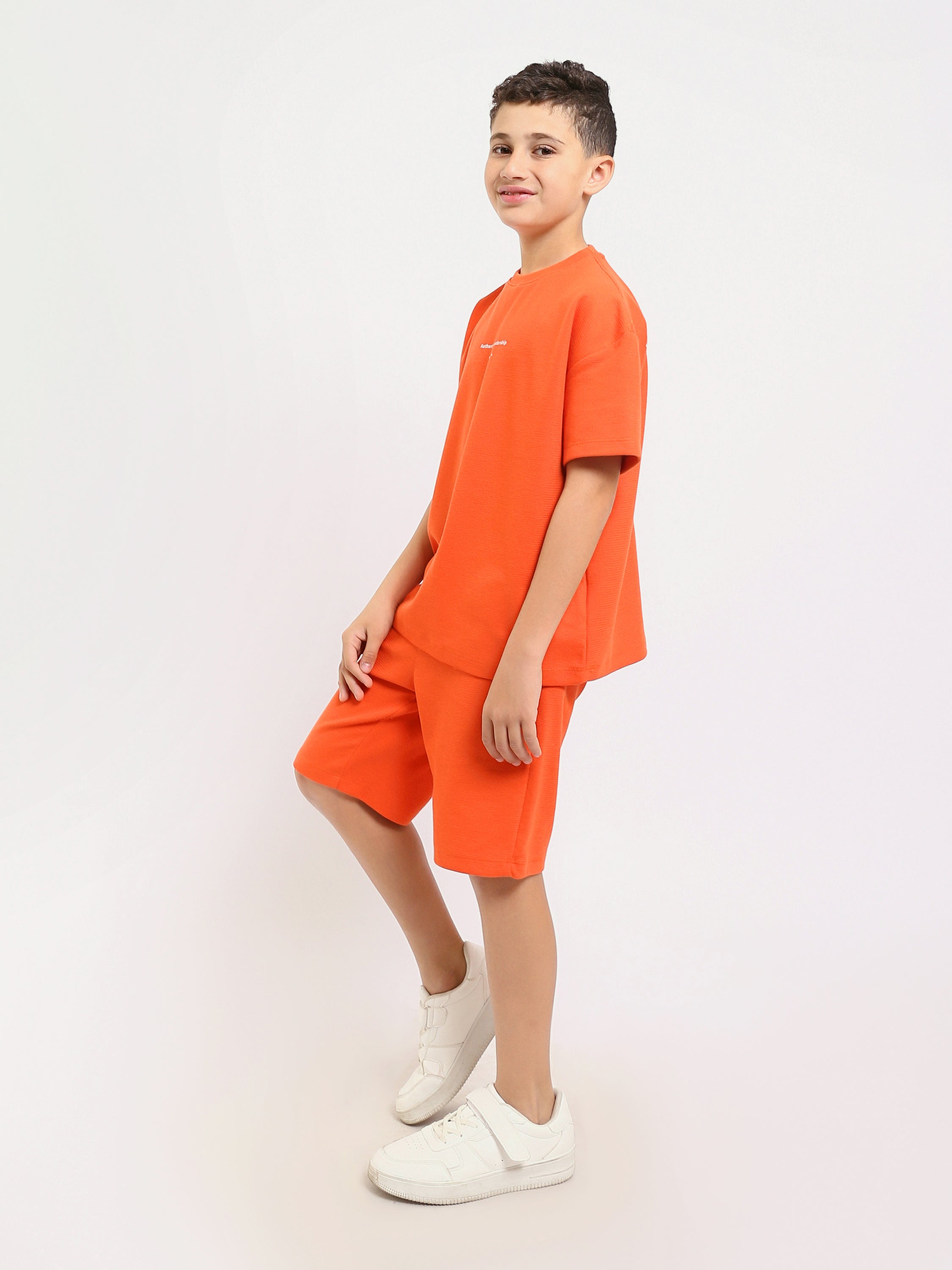 Ensemble t-shirt et short pour enfants au design moderne - TST25SSNP15028TB1