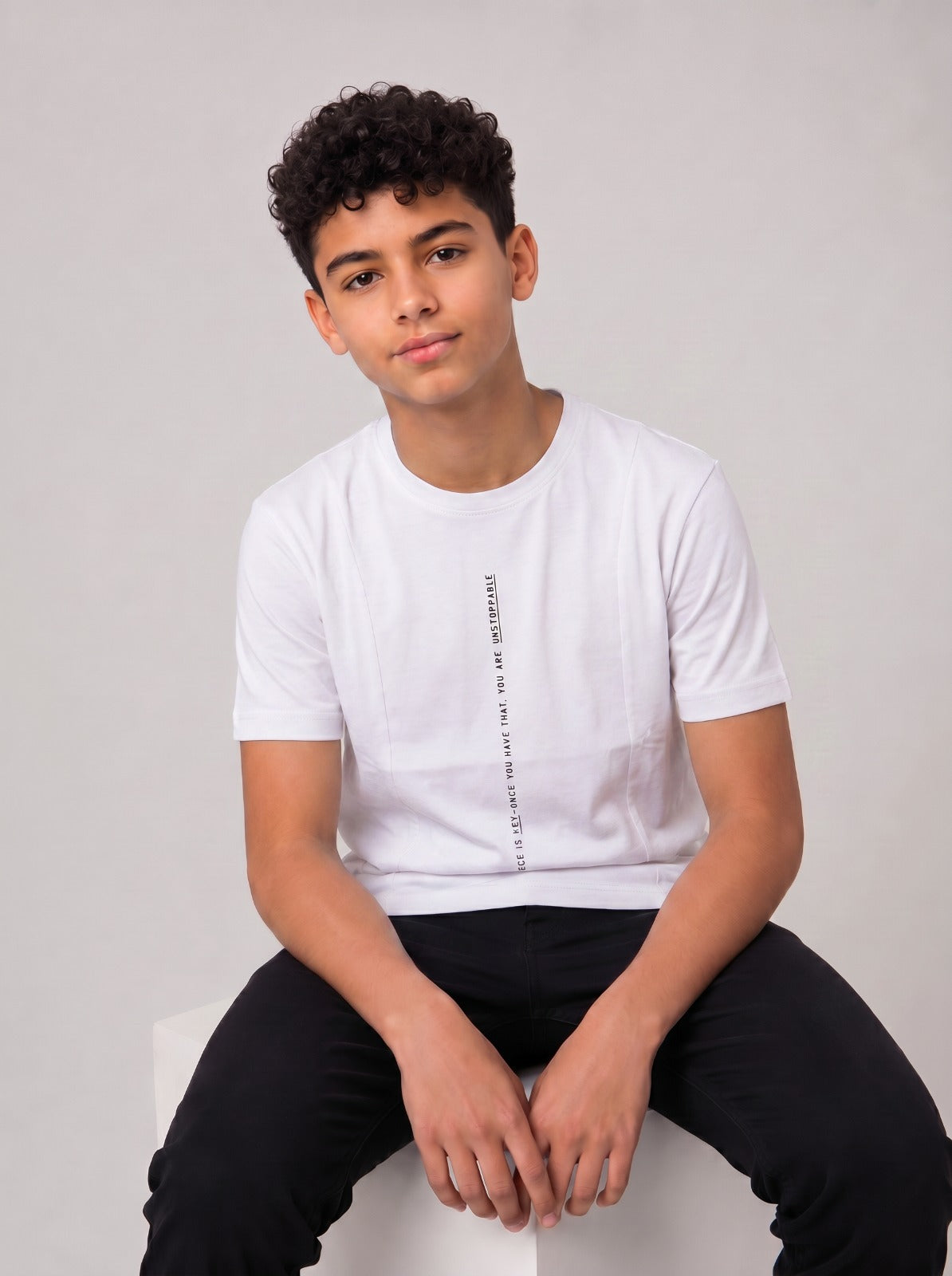 T-shirt Garçon Uni Manches Courtes Style Moderne-11287