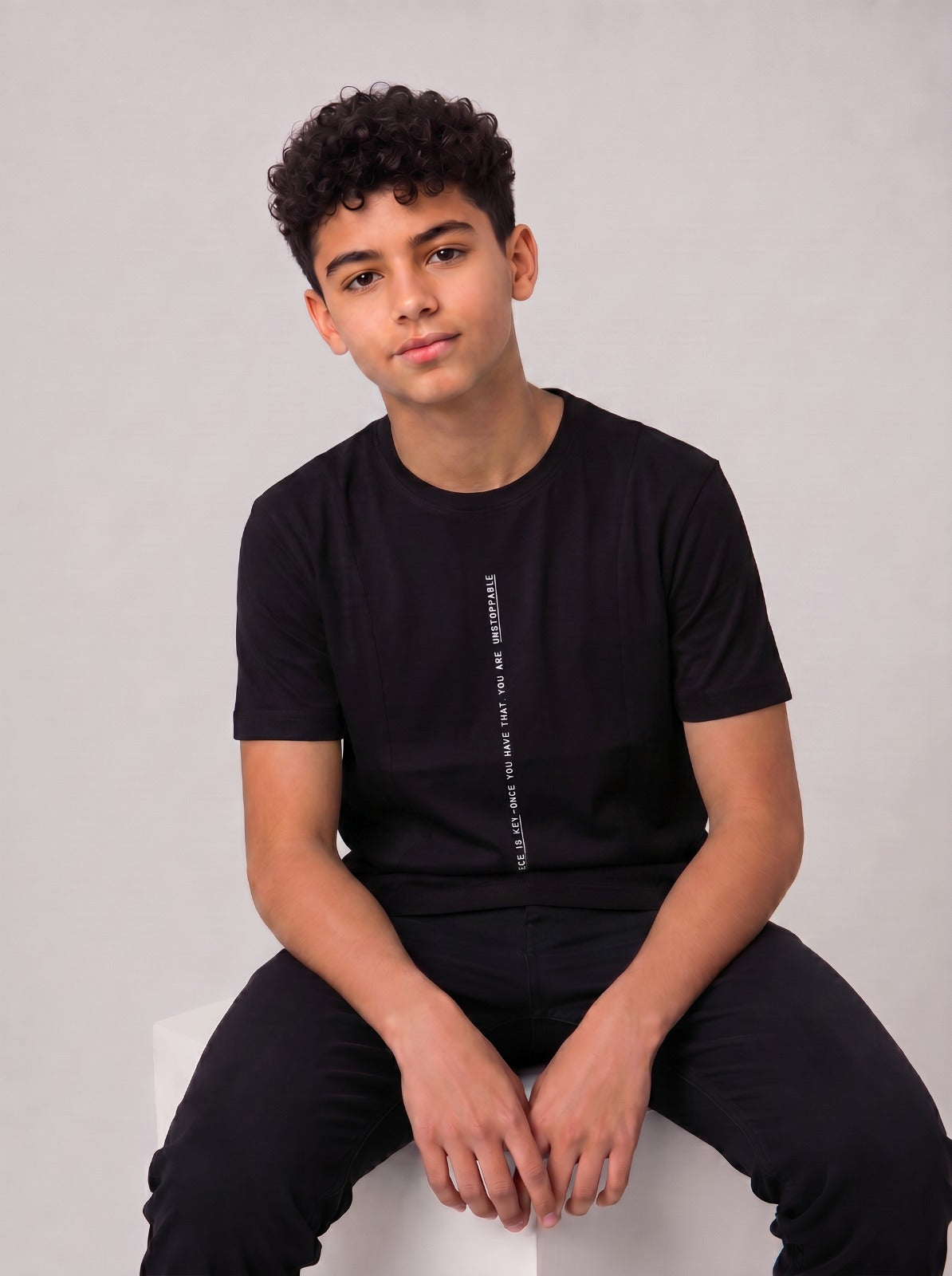 T-shirt Garçon Uni Manches Courtes Style Moderne-11287