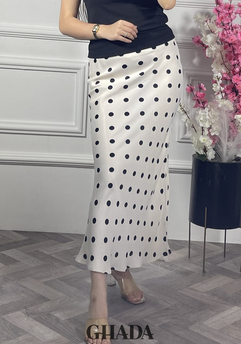 تنورة نسائية منقطة بتصميم أنيق – Polka Dot