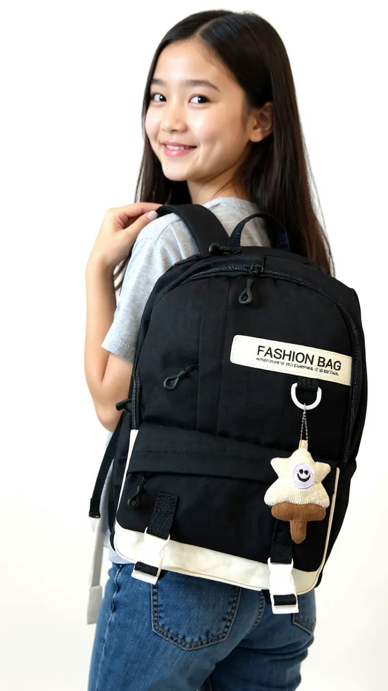 Sac à dos scolaire casual – Couleurs variées & petit accessoire tendance !