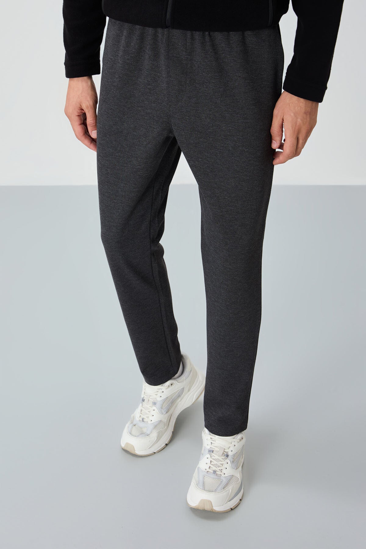 <tc>Pantalon de survêtement pour homme à coupe standard avec surface texturée - 82155</tc>