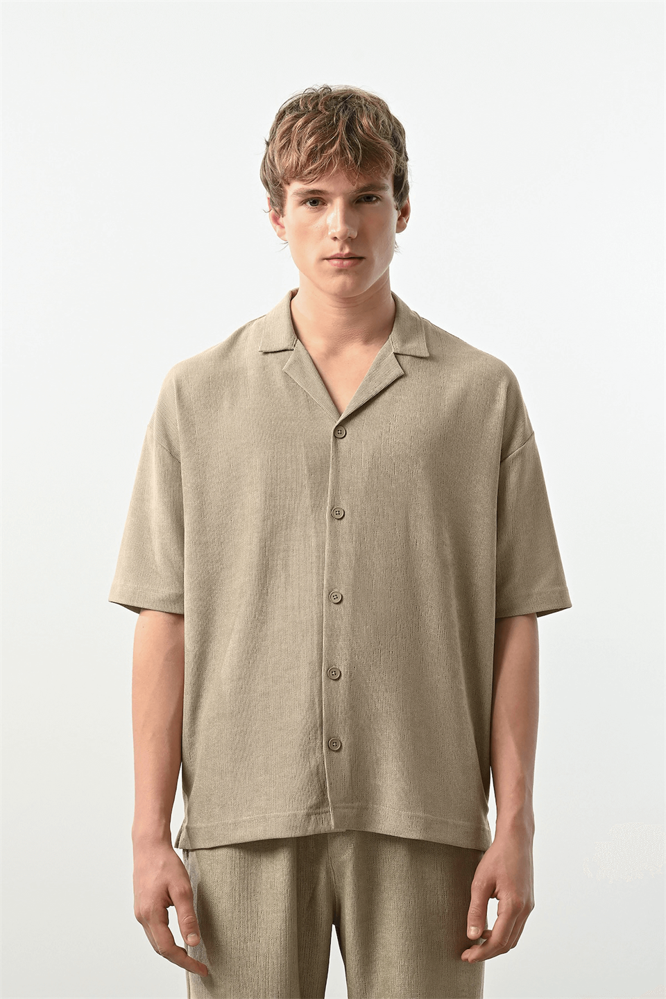 <tc>Chemise Homme à Col Mao et Manches Courtes Texturées</tc>