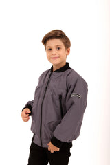 <tc>Veste bomber garçon avec écusson</tc>