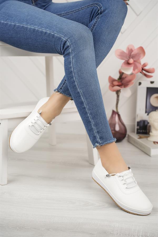 Ballerines Orthopédiques Femme Perforées à Lacets – Confort Quotidien