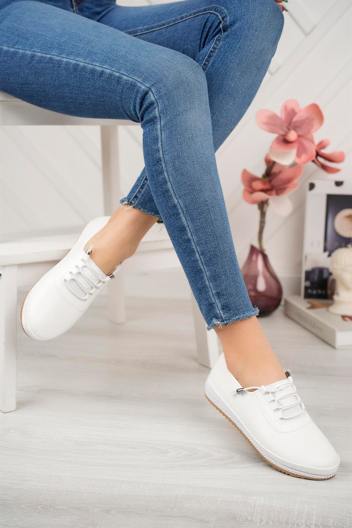 <tc>Ballerines Orthopédiques Quotidiennes en Cuir Blanc avec Lacets pour Femme</tc>