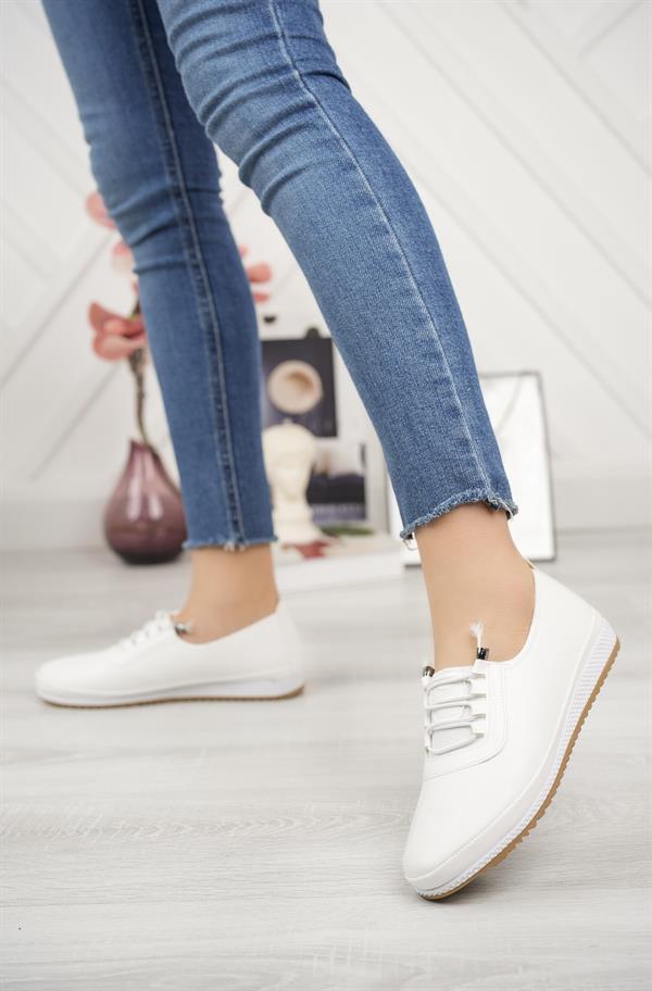 Ballerines Orthopédiques Femme Perforées à Lacets – Confort Quotidien