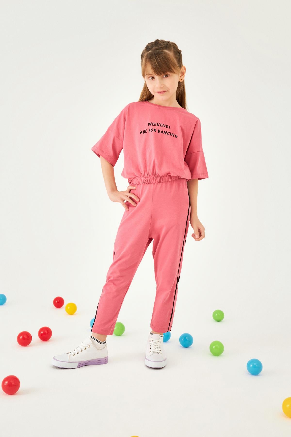 <tc>Ensemble trois pièces pour fille avec débardeur et legging, détails de bandes imprimées</tc>