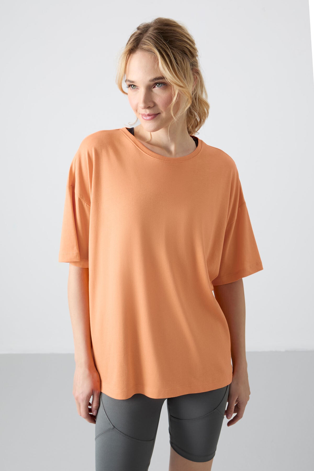 penye modal yumuşak tuşeli oversize fit basic kadin t-shirt- 97285