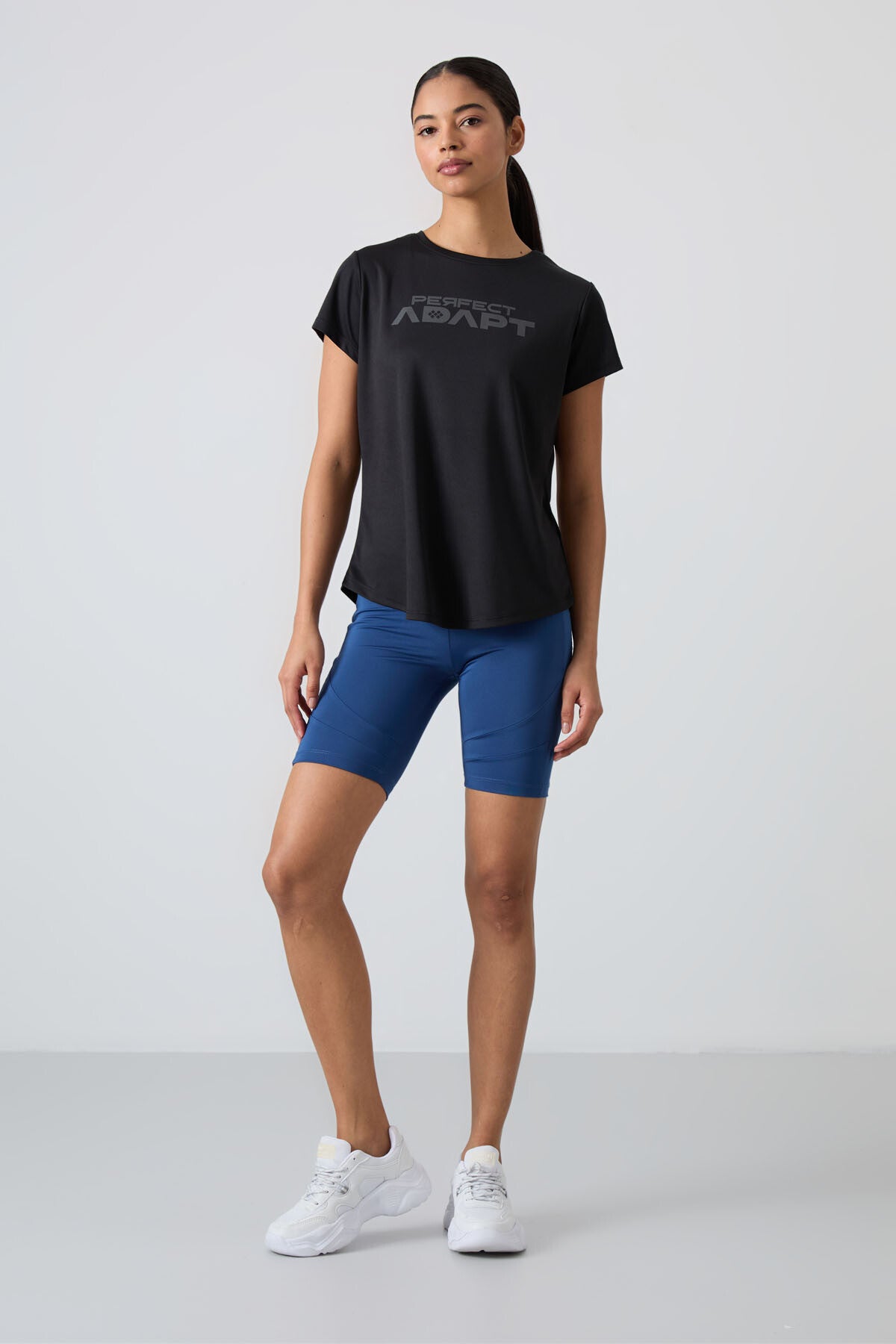 <tc>T-shirt de Performance Femme en Polyester à Texture Respirante, Fine, Élastique et Coupe Standard - 97283</tc>