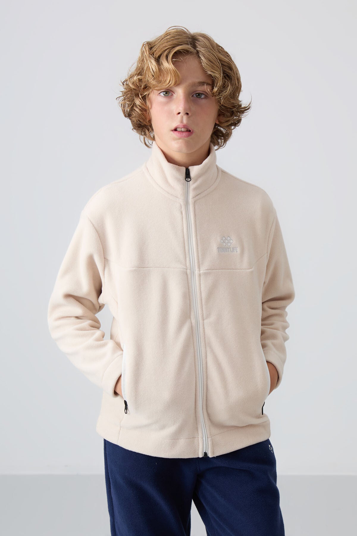 <tc>Sweatshirt Garçon en Polaire Épaisse à Texture Douce, Brodé et Coupe Standard - 11223</tc>