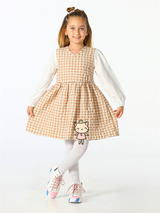 <tc>Robe en tissu avec motif de chat.</tc>