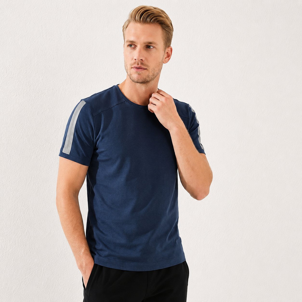 T-shirt homme en coton lycra – coupe standard avec design épuré-88447