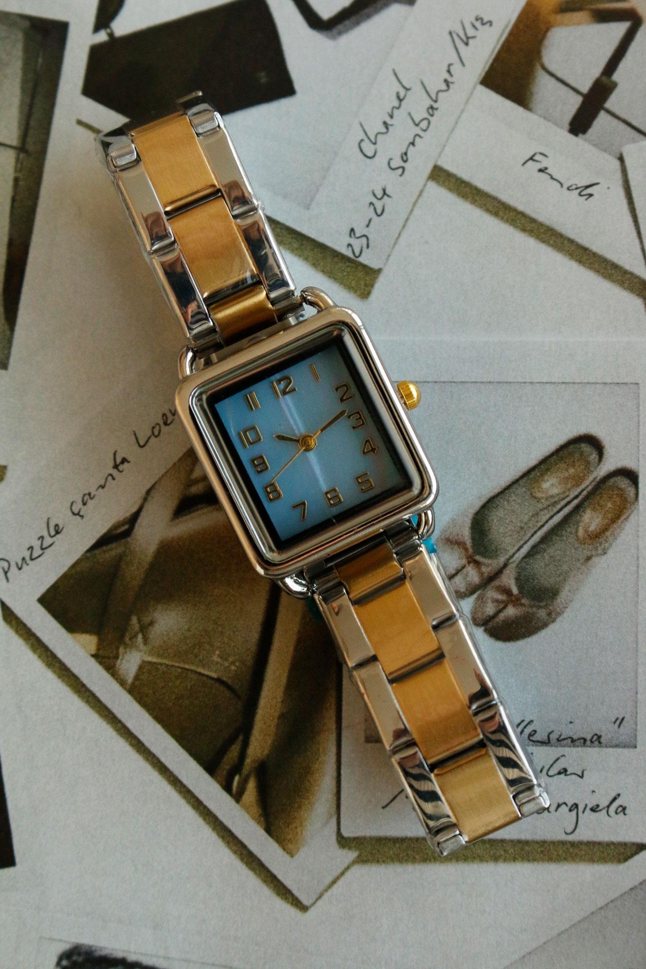 <tc>Montre-bracelet Femme Breda Acier Or & Argent (cadran bleu)</tc>