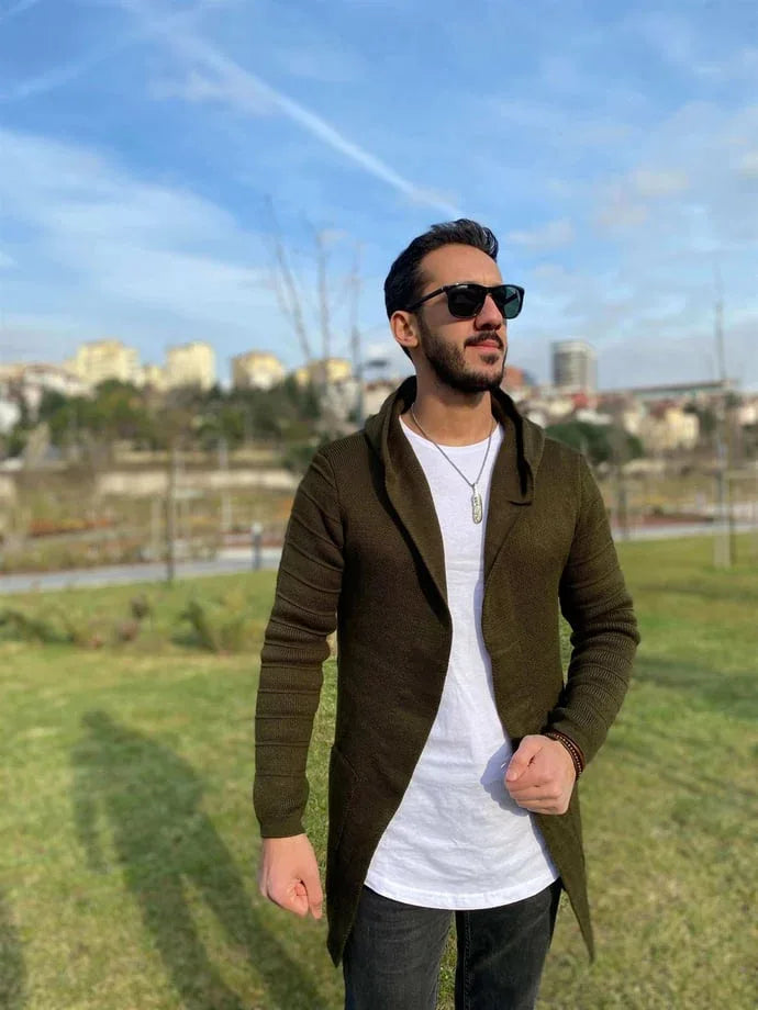 <tc>كارديجان رجالي تريكو سادة مزود بغطاء للراس وجيوب</tc>