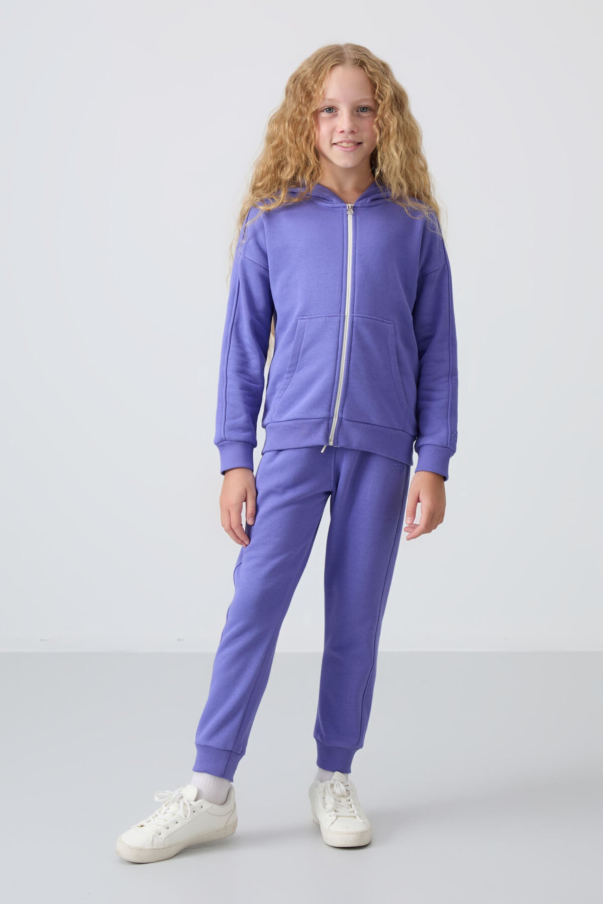 <tc>Survêtement Fille Écru en Coton à Intérieur Doux Texturé, Brodé et Coupe Standard - 75148</tc>